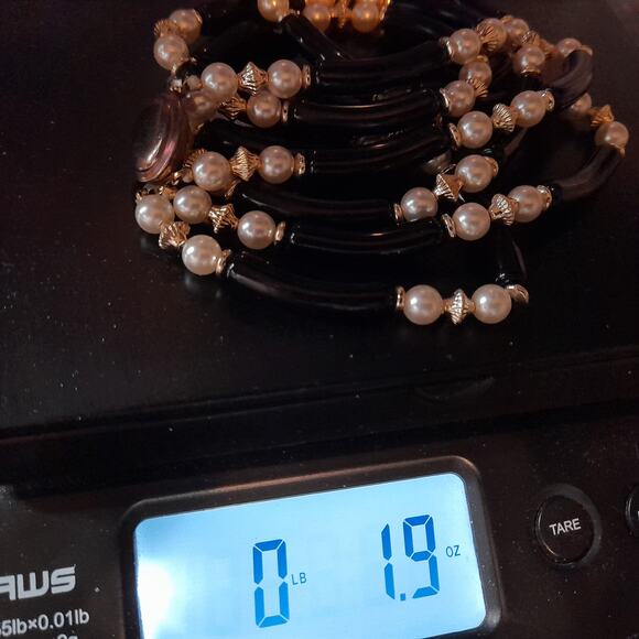 Vintage Black Lucite Bead Necklace, Faux Pearls, 3 Strands, Box Clasp - Picture 10 of 10